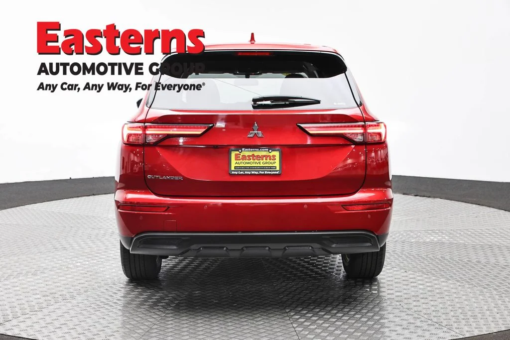 Used 2024 Red Mitsubishi ES image 6