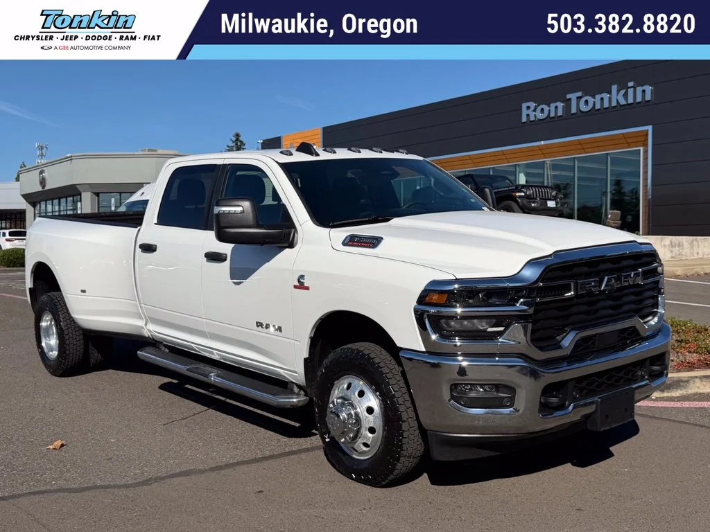 Used 2026 White Ram Big Horn image 1