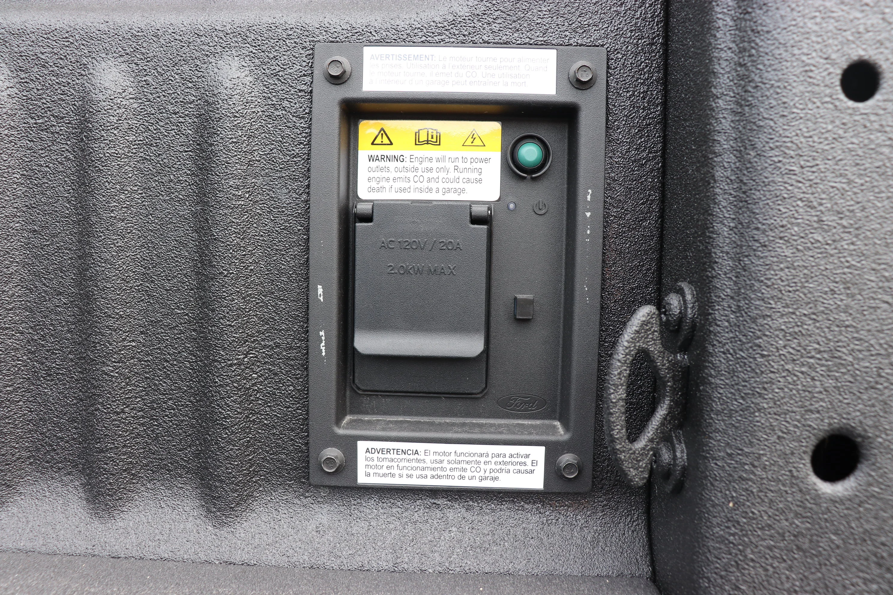 New 2026 CARBONIZED GREY METALLIC Ford LARIAT image 6