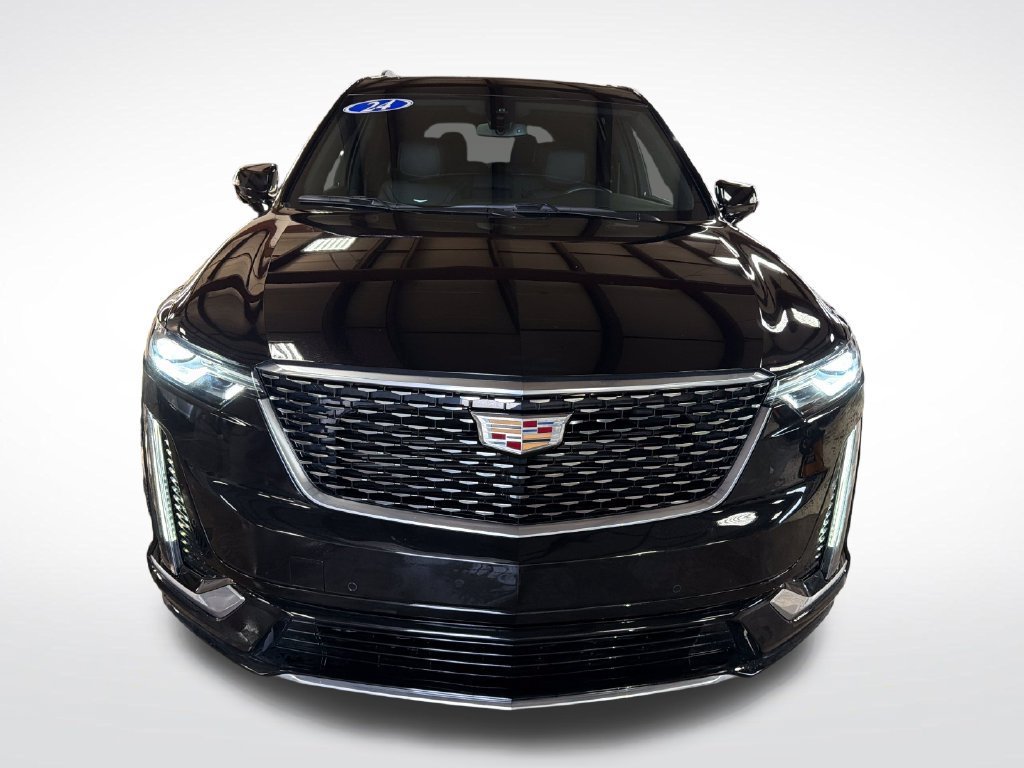 Used 2024 Stellar Black Metallic Cadillac Luxury image 8
