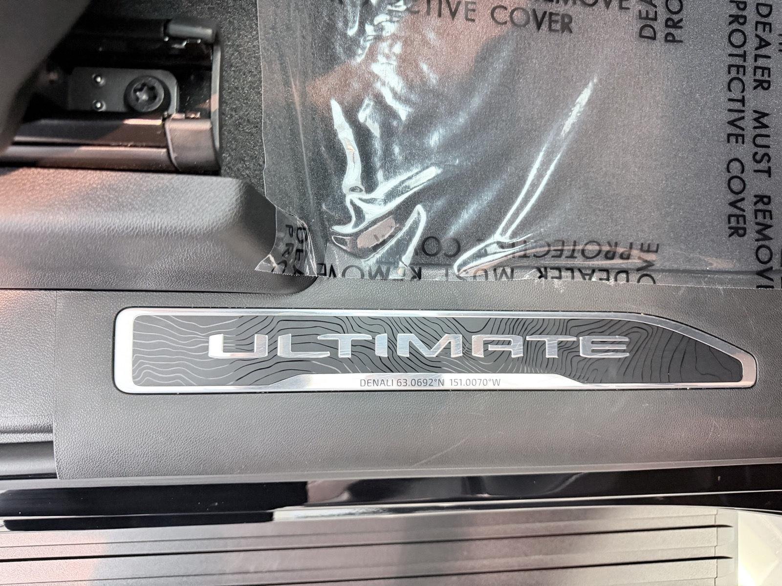 Used 2025 Onyx Black GMC Denali Ultimate image 37