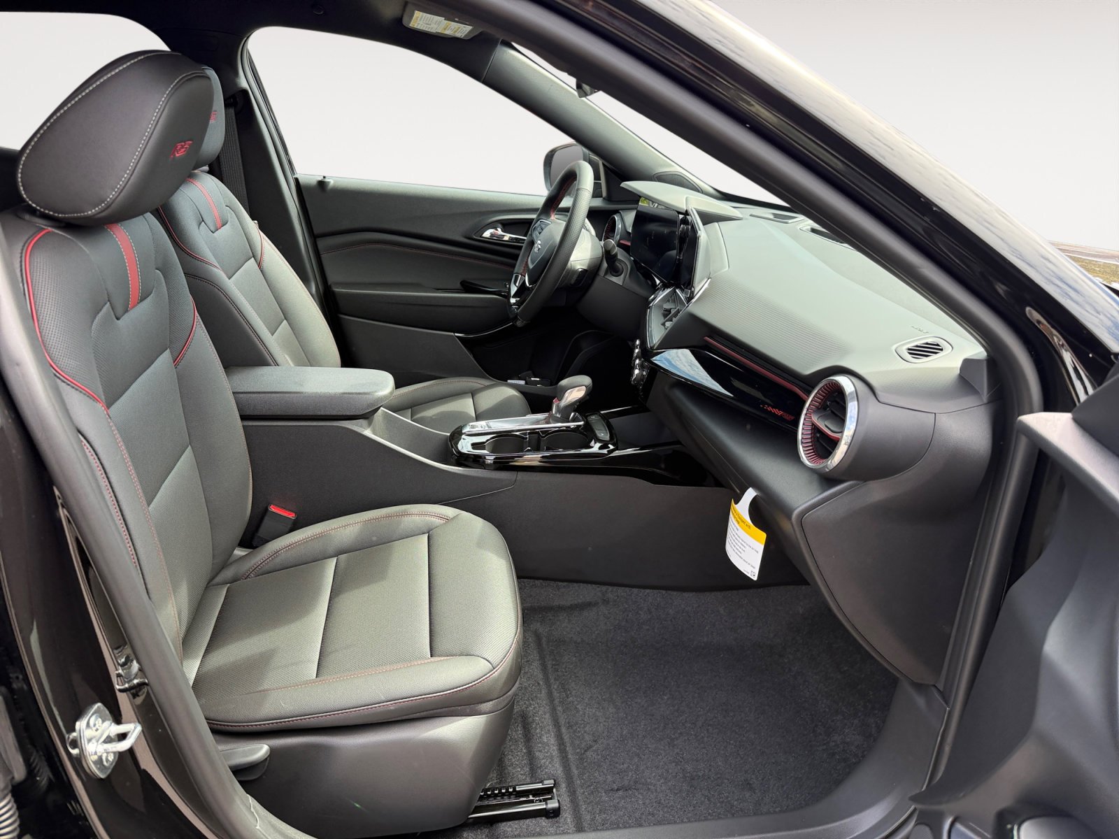 2026 Chevrolet Trax RS - Photo 19