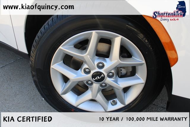 Used 2024 White_pearl Kia LX image 6