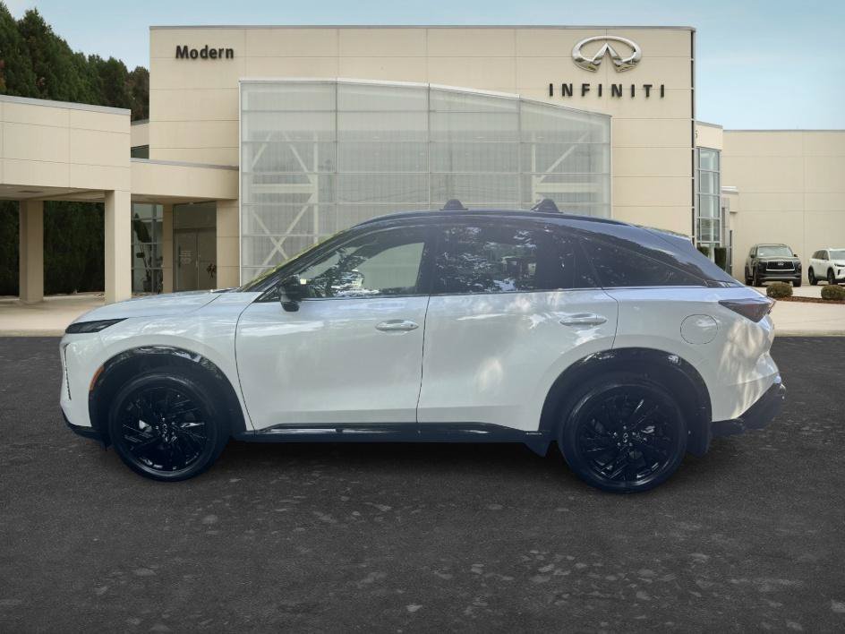 New 2027 Radiant White/Black Obsidian INFINITI SPORT image 7