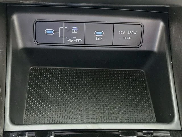 New 2026 Hyundai TUCSON SE