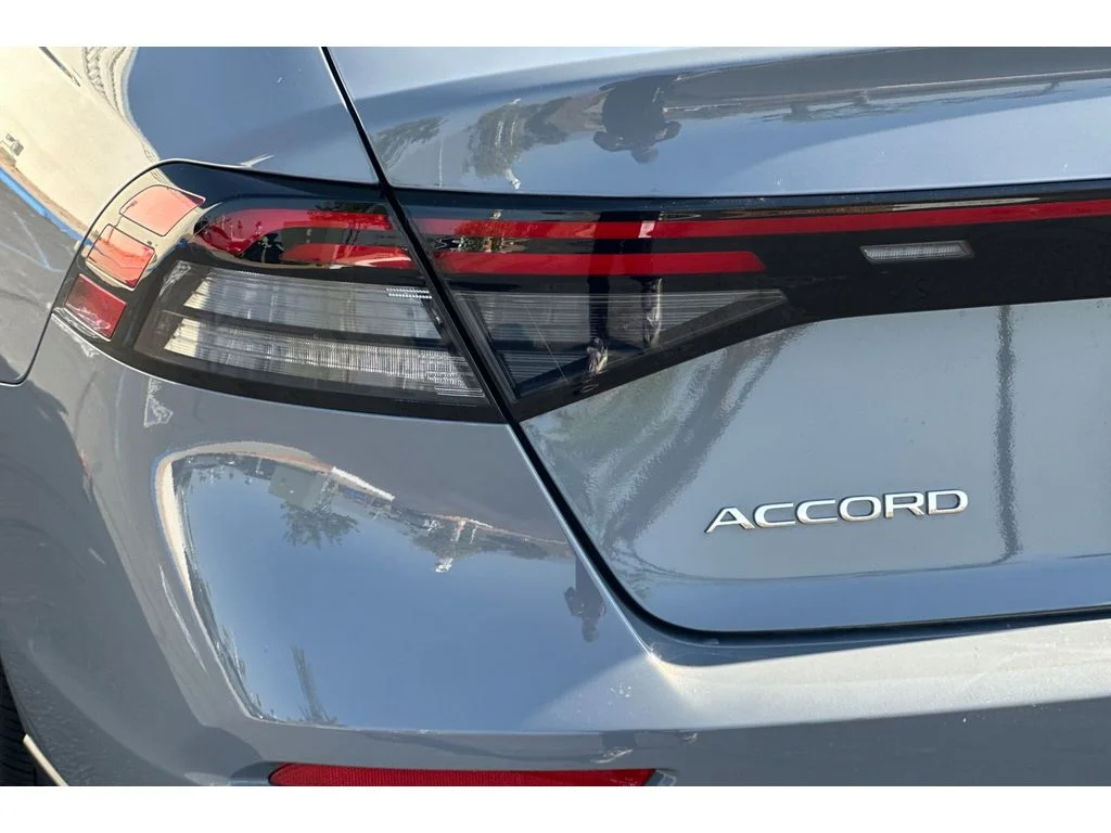 New 2026 Urban Gray Pearl Honda SE image 30