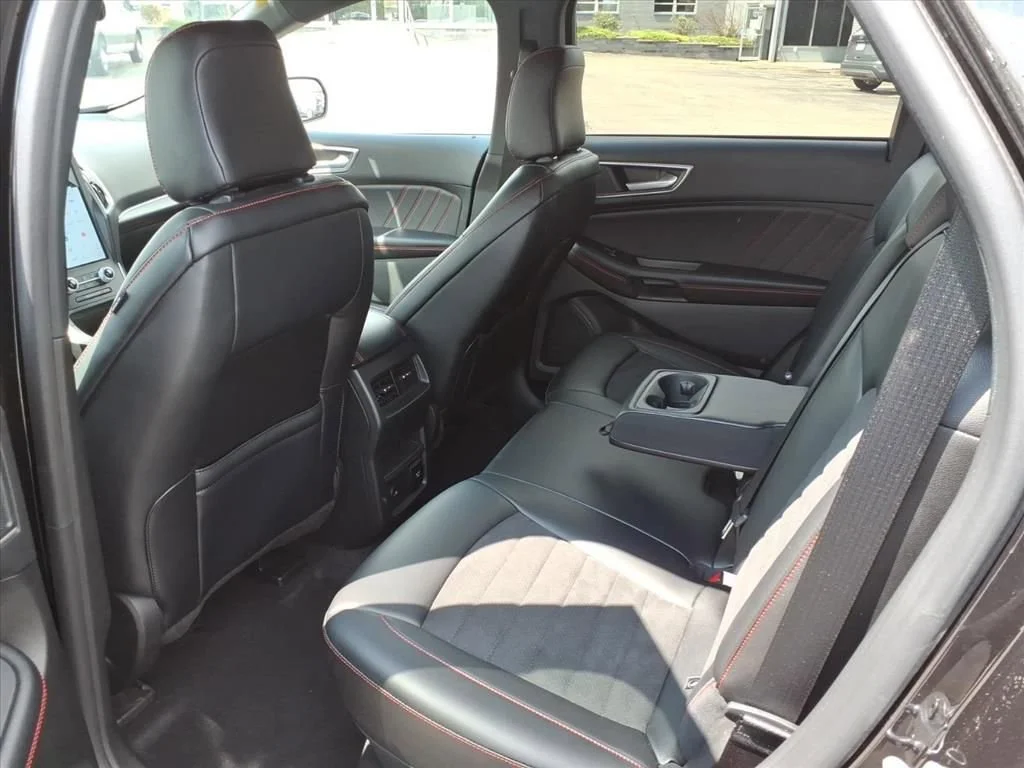 Certified Used 2024 Black Metallic Ford ST Line image 28