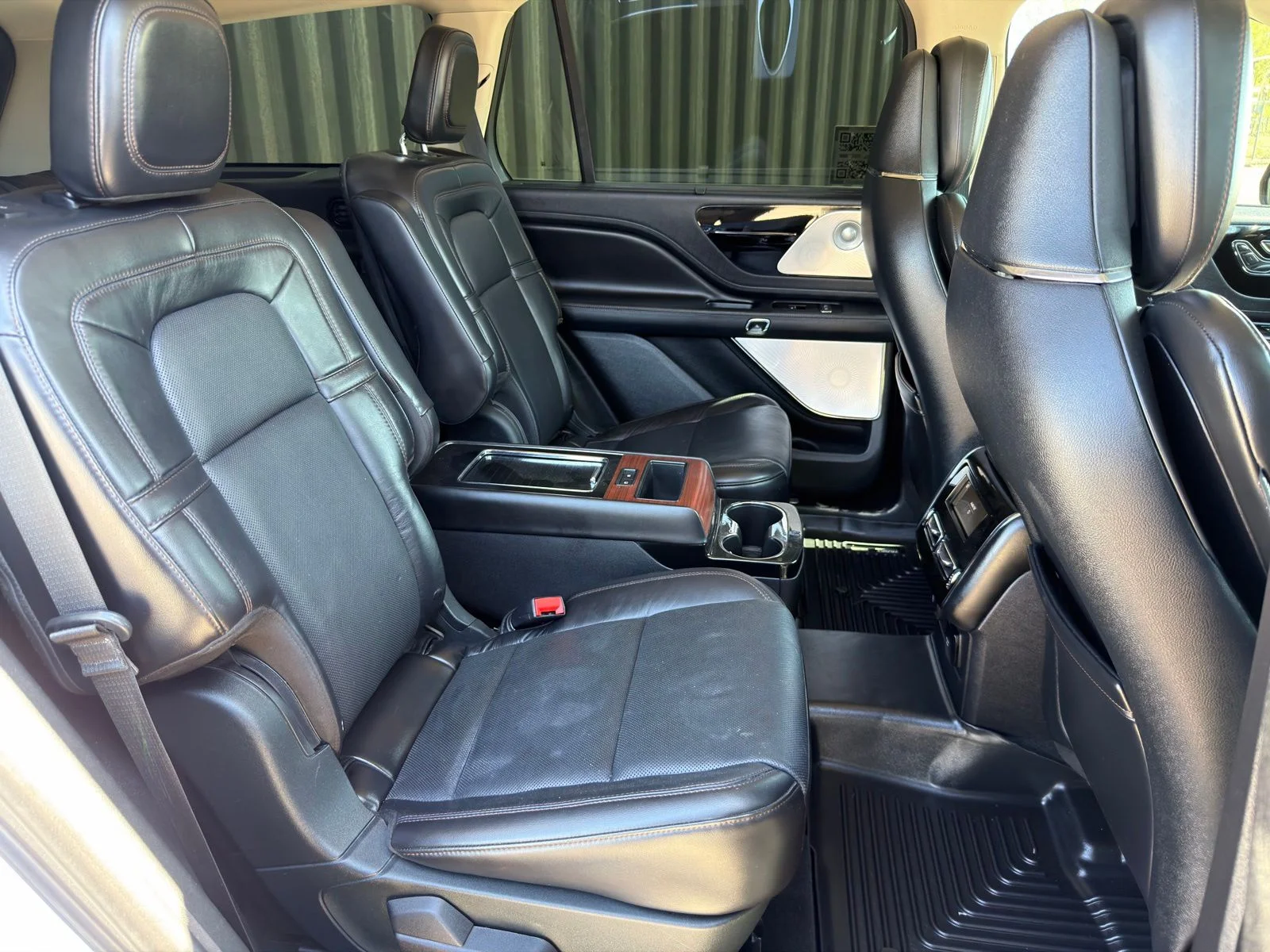 Used 2021 Gray Lincoln Reserve image 34