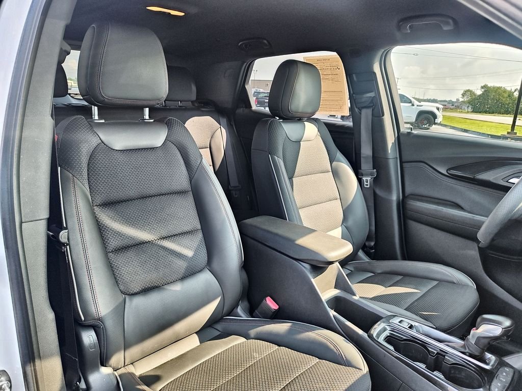 Certified Used 2022 White Chevrolet RS image 25
