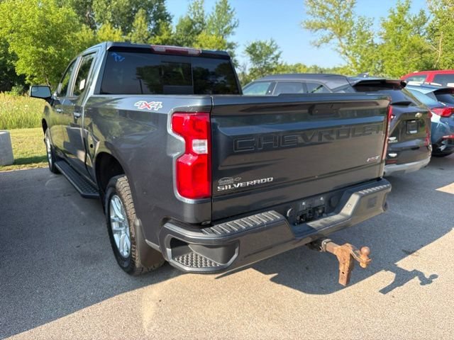 Used 2019 SHADOW GRAY METALLIC Chevrolet RST image 6