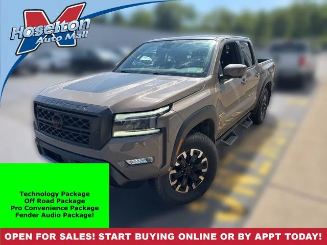 2023 Nissan Frontier PRO-4X Crew Cab 4X4's photo