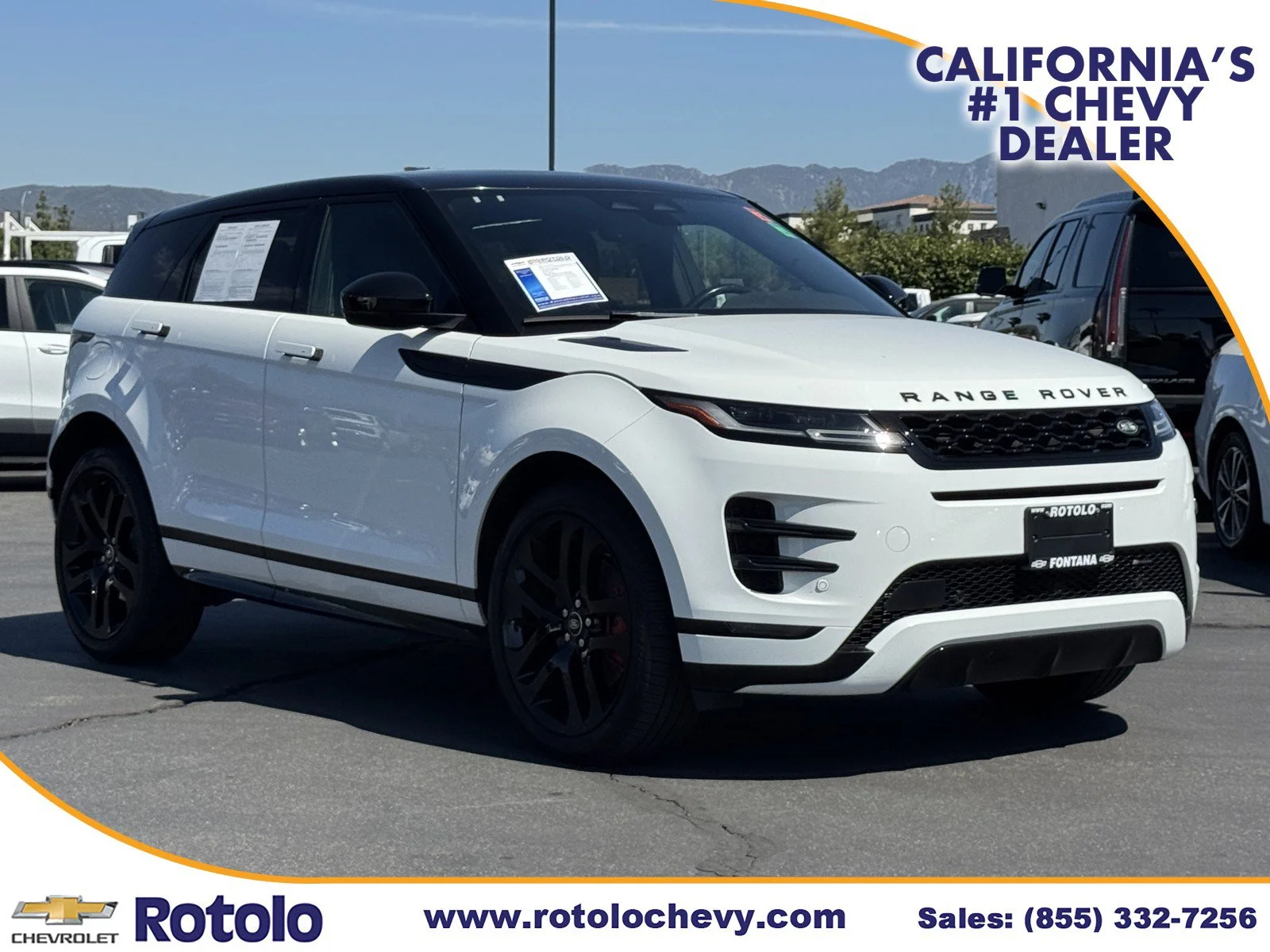 Used 2023 White Land Rover R-Dynamic SE image 1