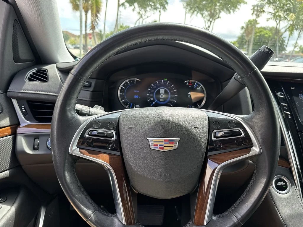 Used 2020 Black Raven Cadillac Luxury image 48