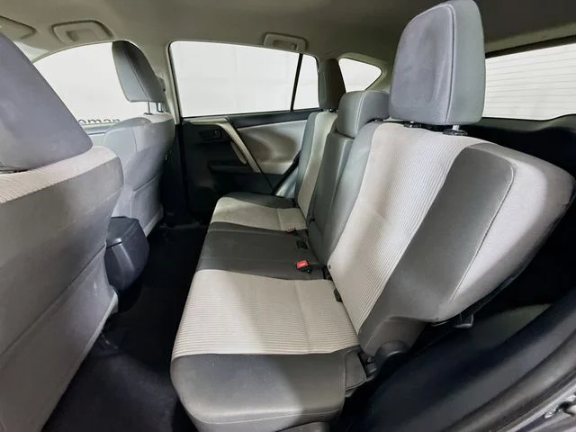 Used 2014 Gray Toyota LE image 22