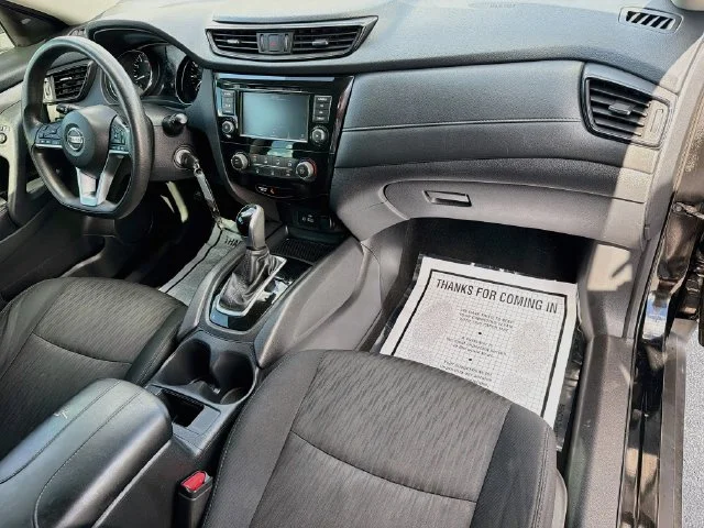 Used 2019 Black Nissan S image 28