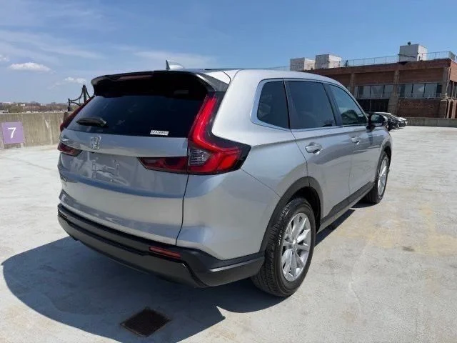 Used 2024 Gray Honda EX-L image 7