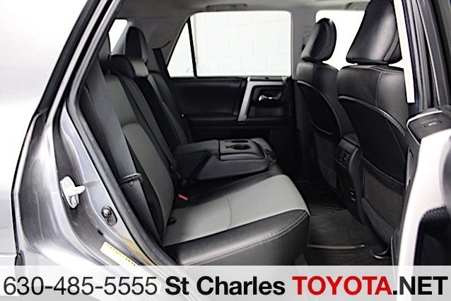 Used 2015 Gray Toyota SR5 image 19