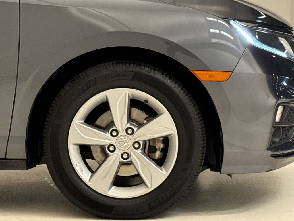 Used 2018 Modern Steel Metallic Honda EX image 6
