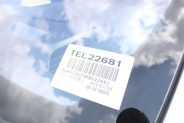 Used 2019 White Lincoln Reserve image 39