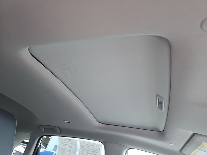 Used 2024  Honda EX-L image 33