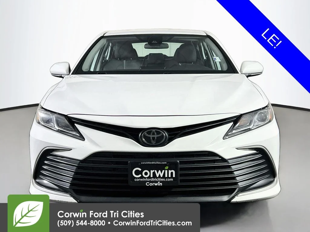Used 2024 Wind Chill Pearl Toyota LE image 4