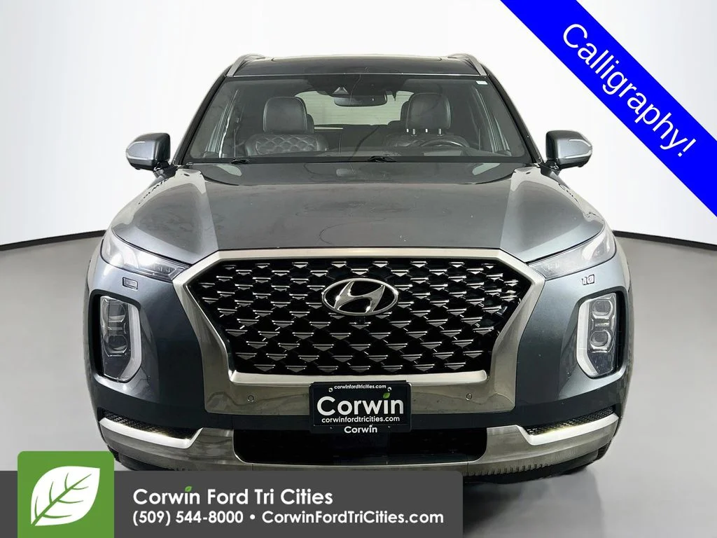 Used 2022 Silver Hyundai Calligraphy image 4