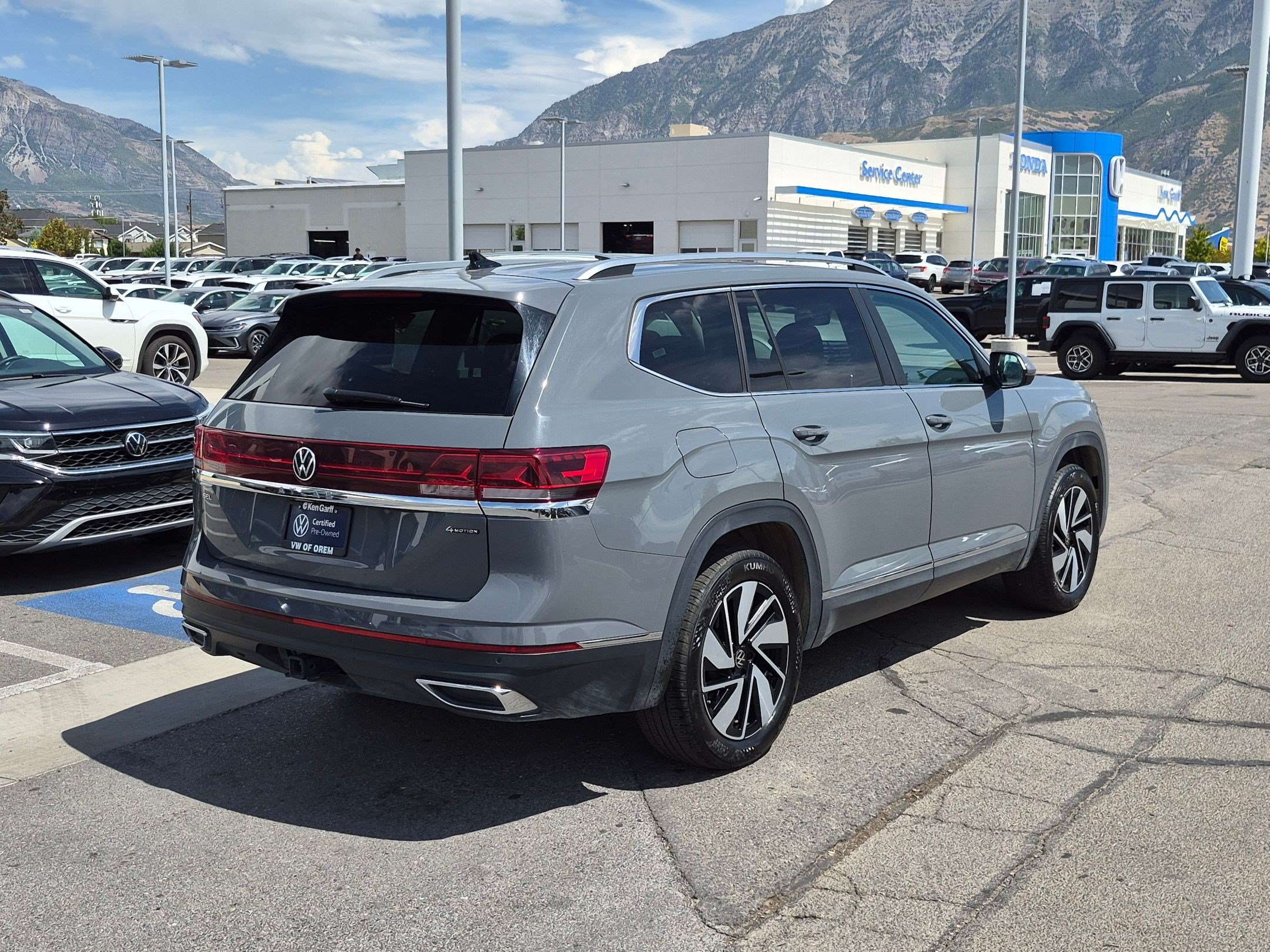 Certified Used 2025 Platinum Gray Metallic Volkswagen 2.0T SEL image 3