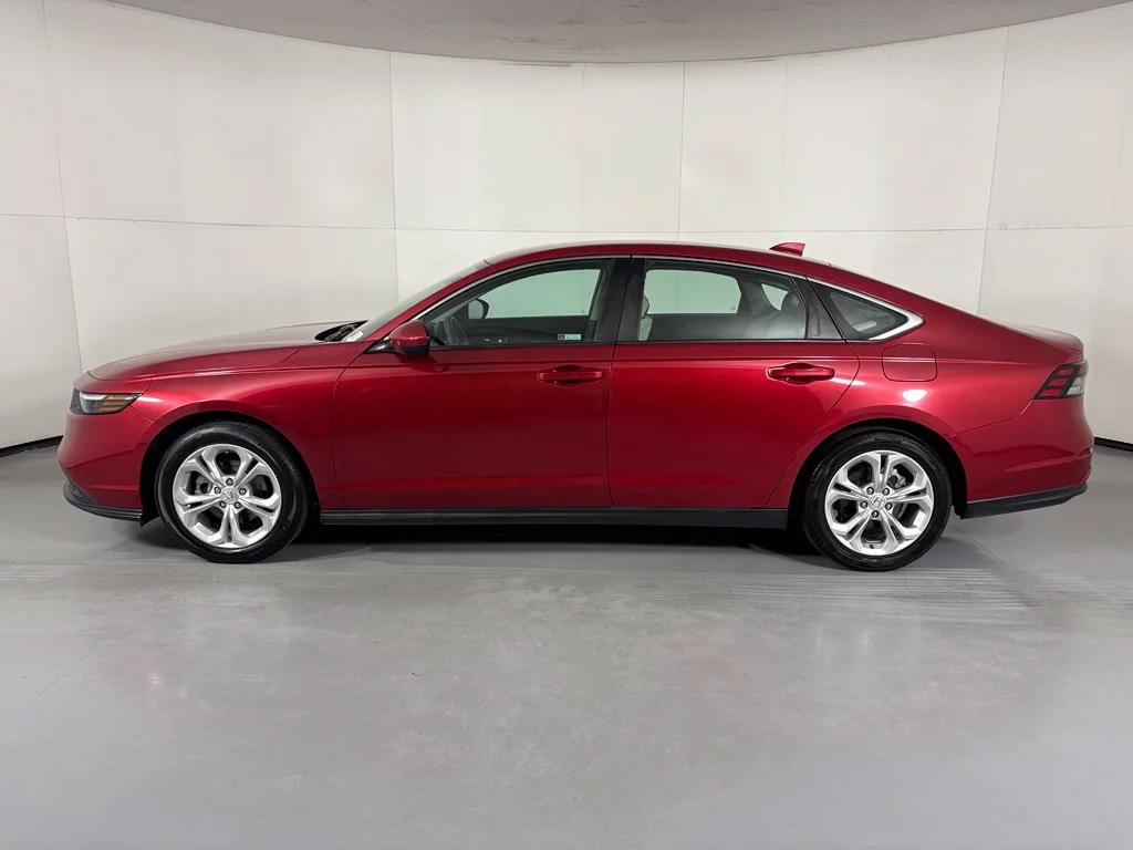 Used 2023 Red Honda LX image 5