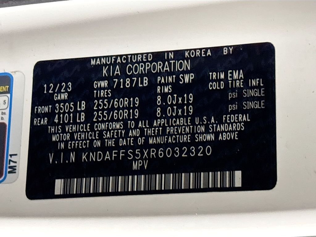 Used 2024 White Kia Wind image 26