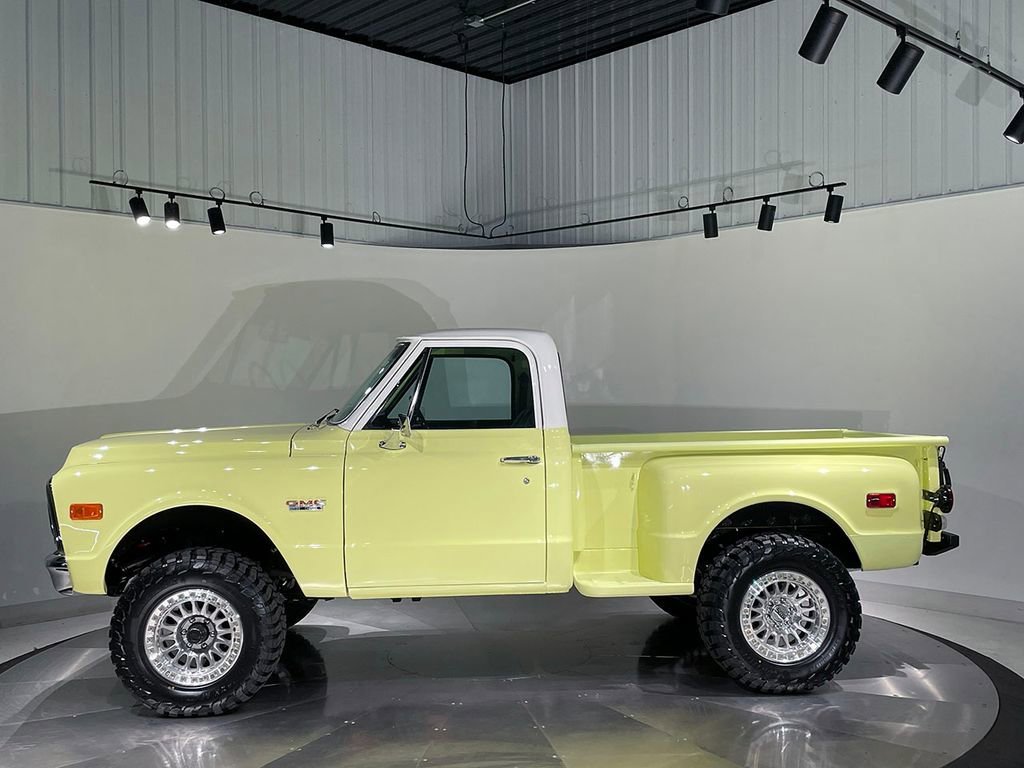 Used 1972 Yellow GMC  image 10