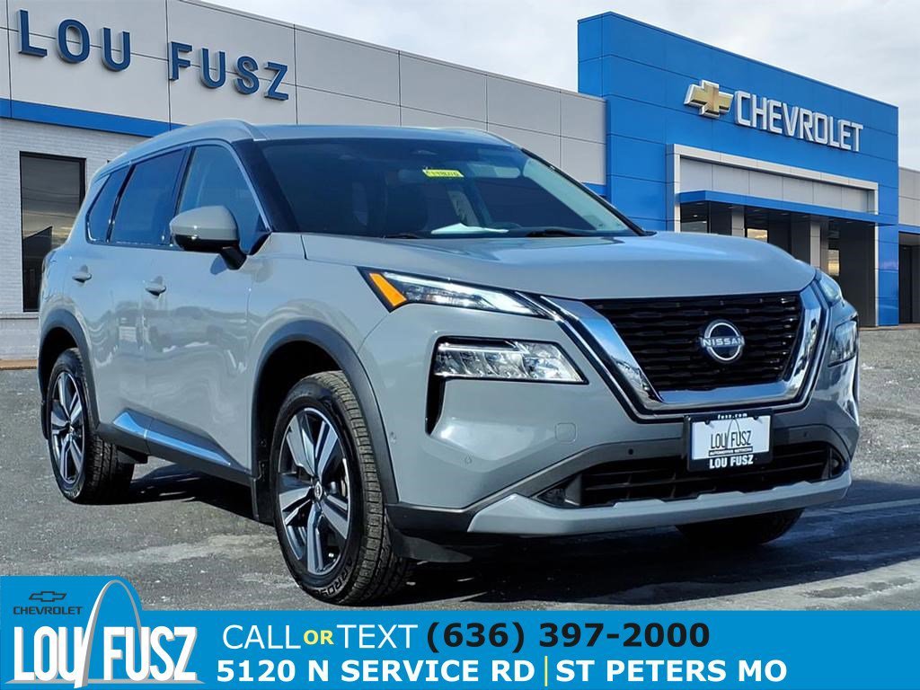 2022 Nissan Rogue SL