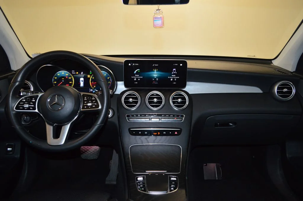 Used 2022 Black Mercedes-Benz GLC 300 image 36