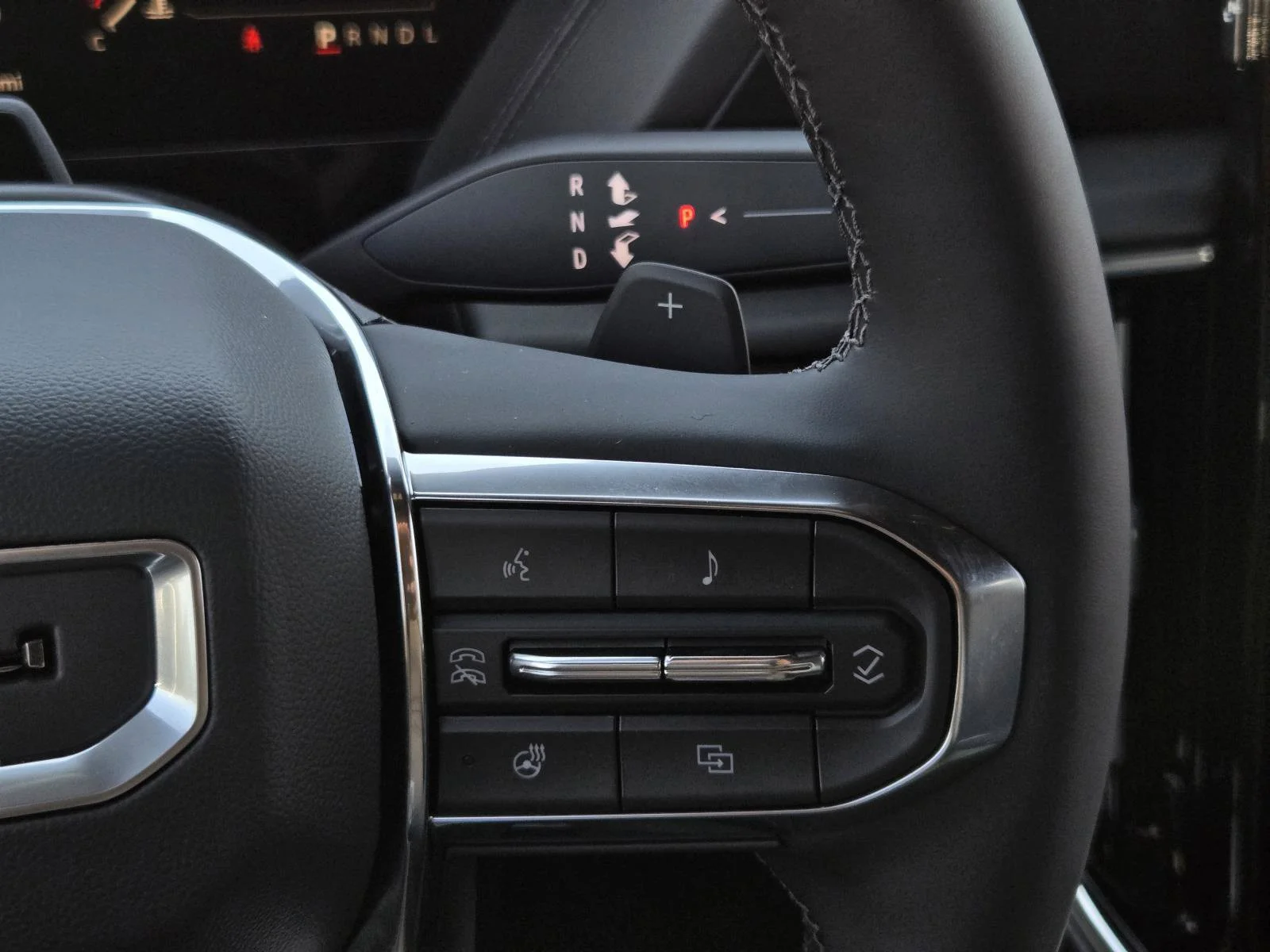 2026 GMC Yukon XL Denali - Photo 12