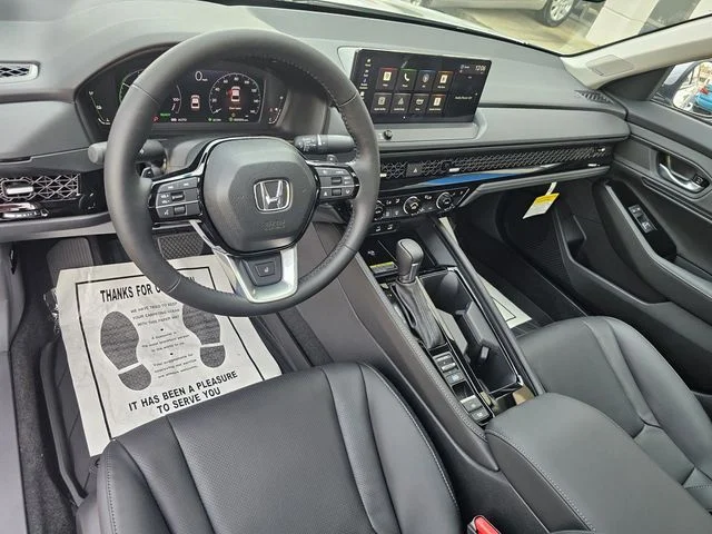 New 2026 Platinum White Pearl Honda Touring image 17