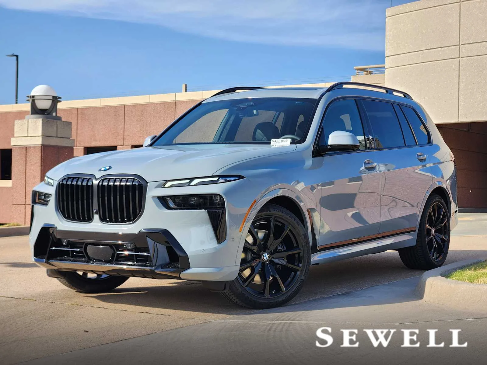 2027 BMW X7