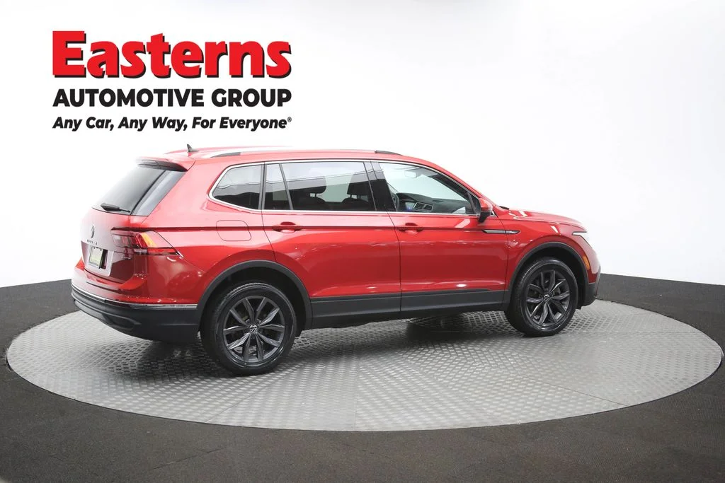 Used 2023 Red Volkswagen 2.0T SE image 40