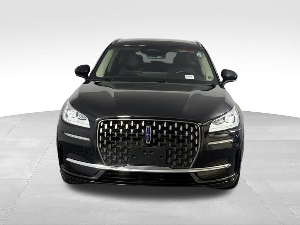 Used 2024 Black Metallic Lincoln Grand Touring image 8