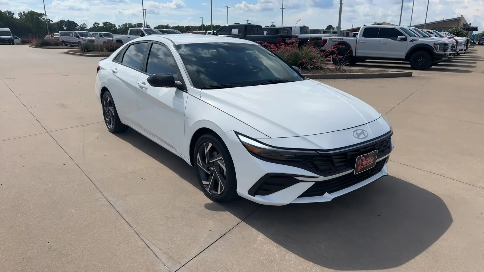Used 2025 Serenity White Hyundai SEL Sport image 3