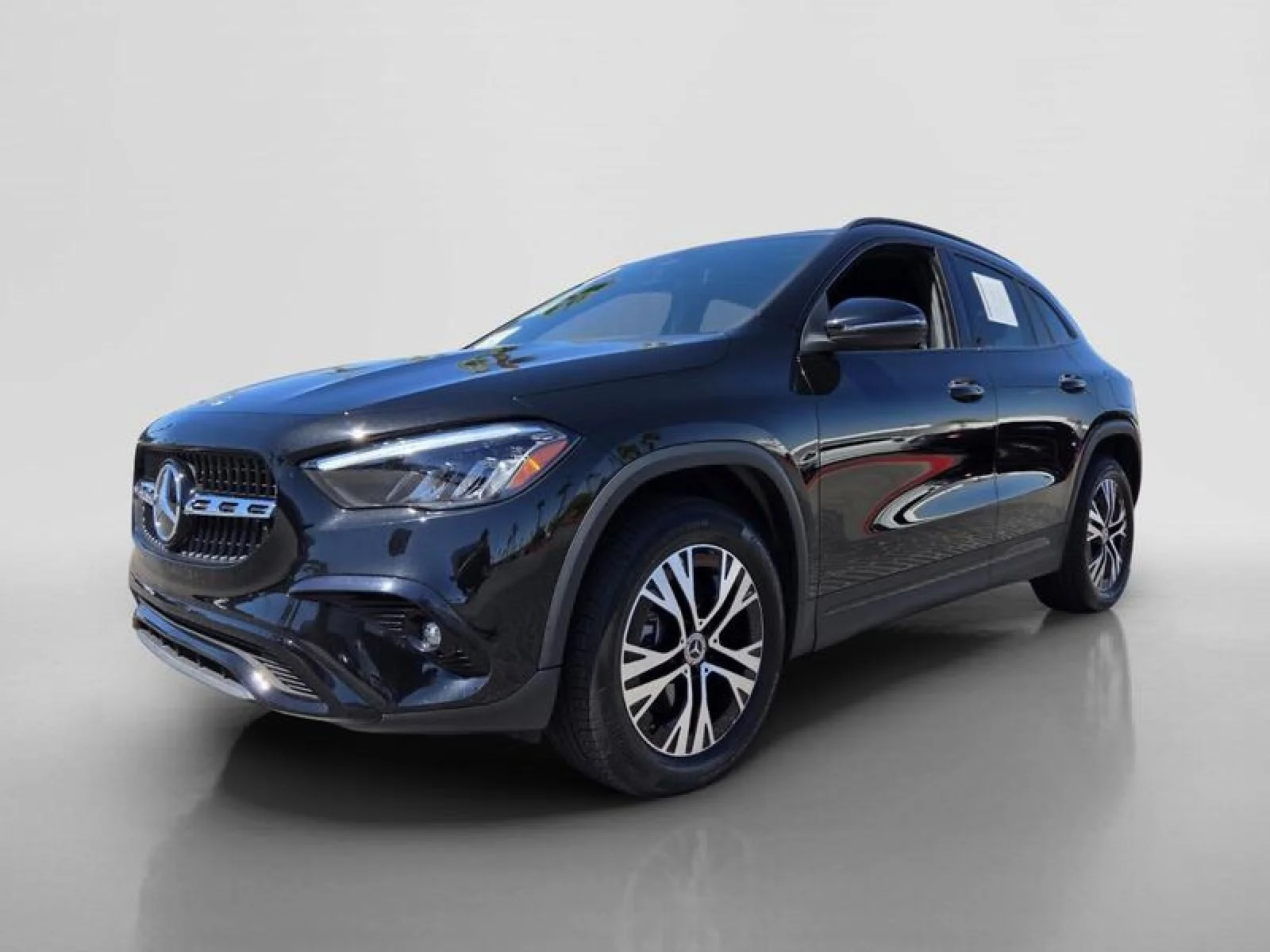 Used 2026 Cosmos Black Metallic Mercedes-Benz GLA 250 image 8