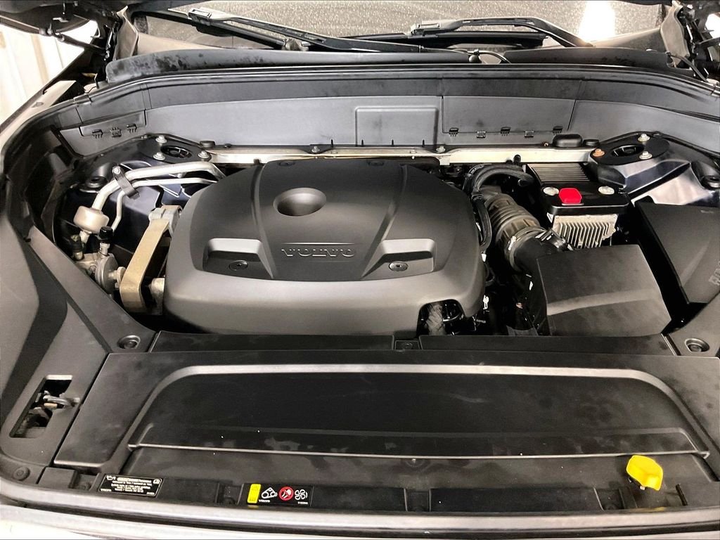 Used 2019 Blue Volvo T6 Inscription image 30