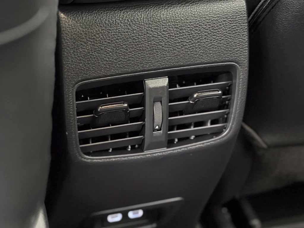 Used 2026  Toyota XLE image 9