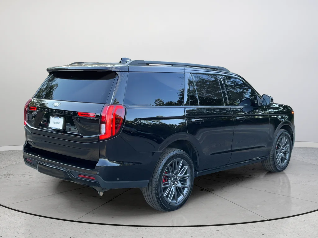 Used 2025 Black Ford Platinum image 7