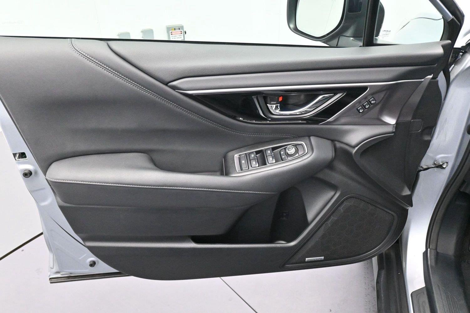 Used 2023 Ice Silver Metallic Subaru Limited XT image 11