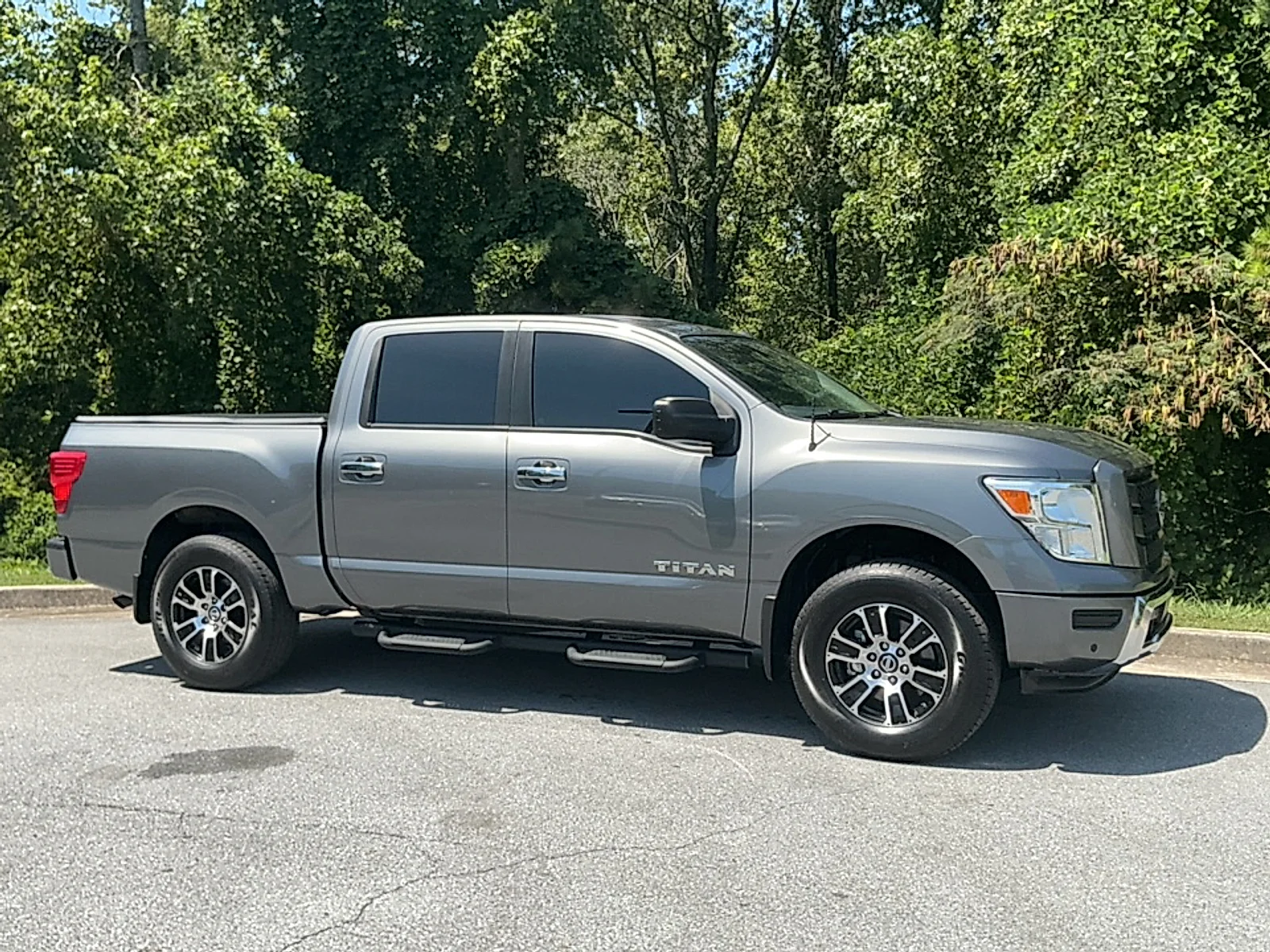 Used 2021 Gray Nissan Crew Cab SV 4x2 image 1