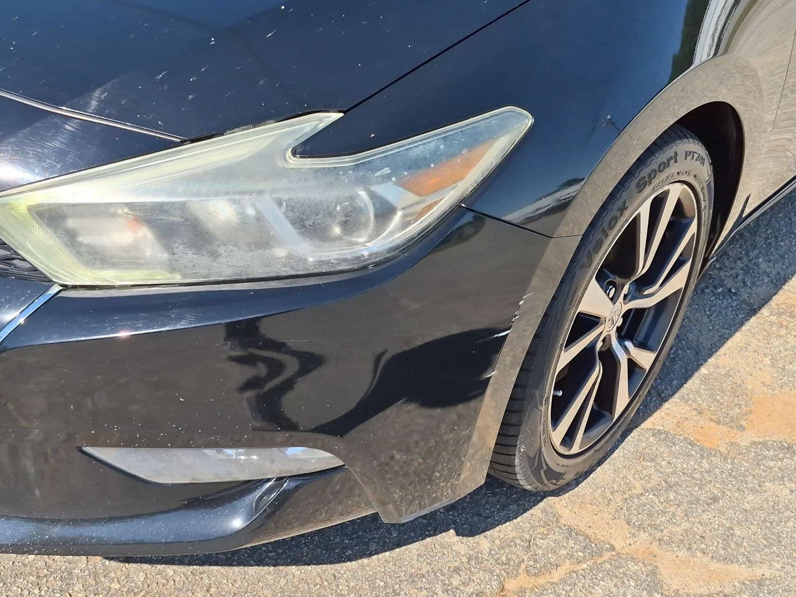 Used 2016 Super Black Nissan 3.5 S image 9