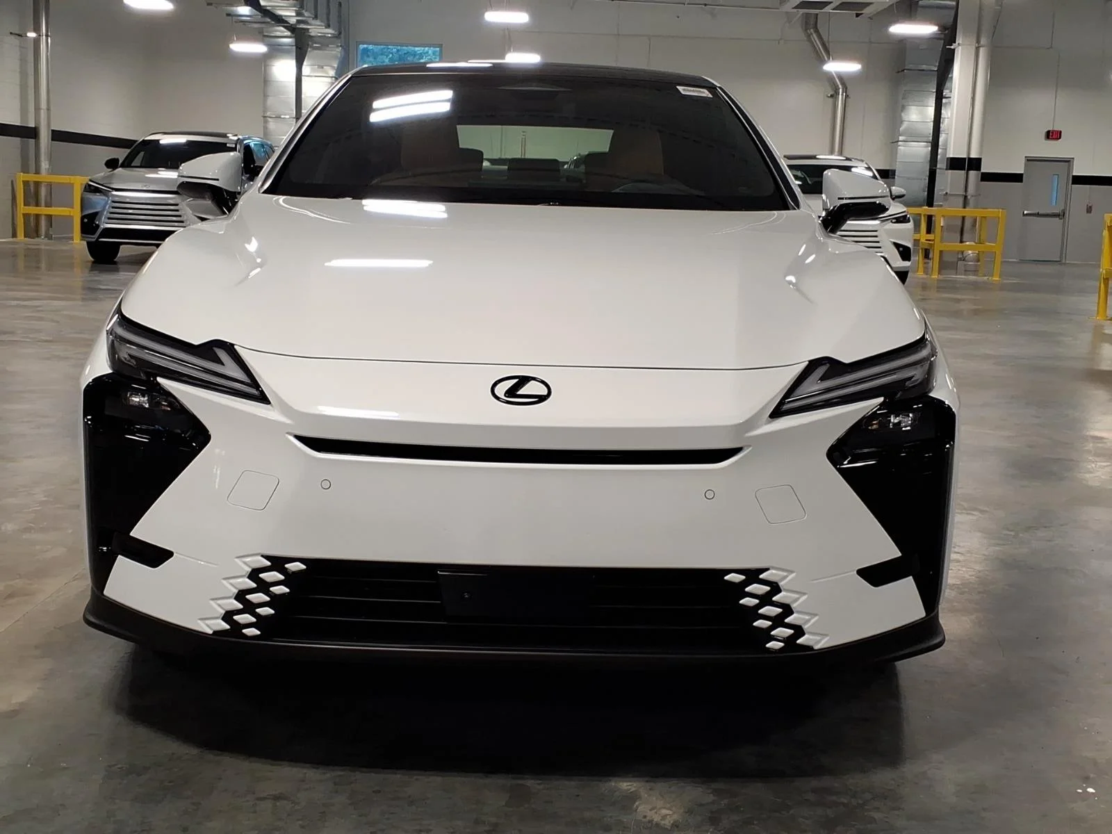 New 2026 Ultra White 083 Lexus Premium image 2