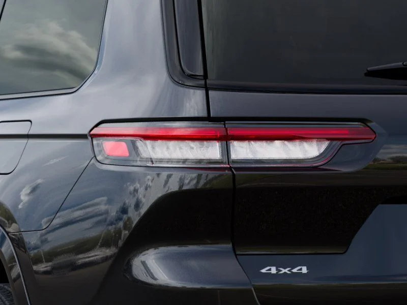 New 2026 Diamond Black Crystal Pearl-Coat Exterior Paint Jeep Summit image 9