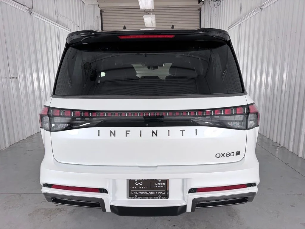 New 2027 2T RADIANT WHIT INFINITI Autograph 4WD image 7