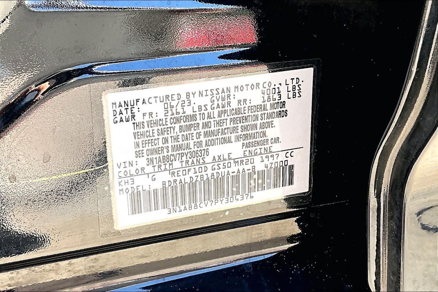 Used 2023 Super Black Nissan SV image 34