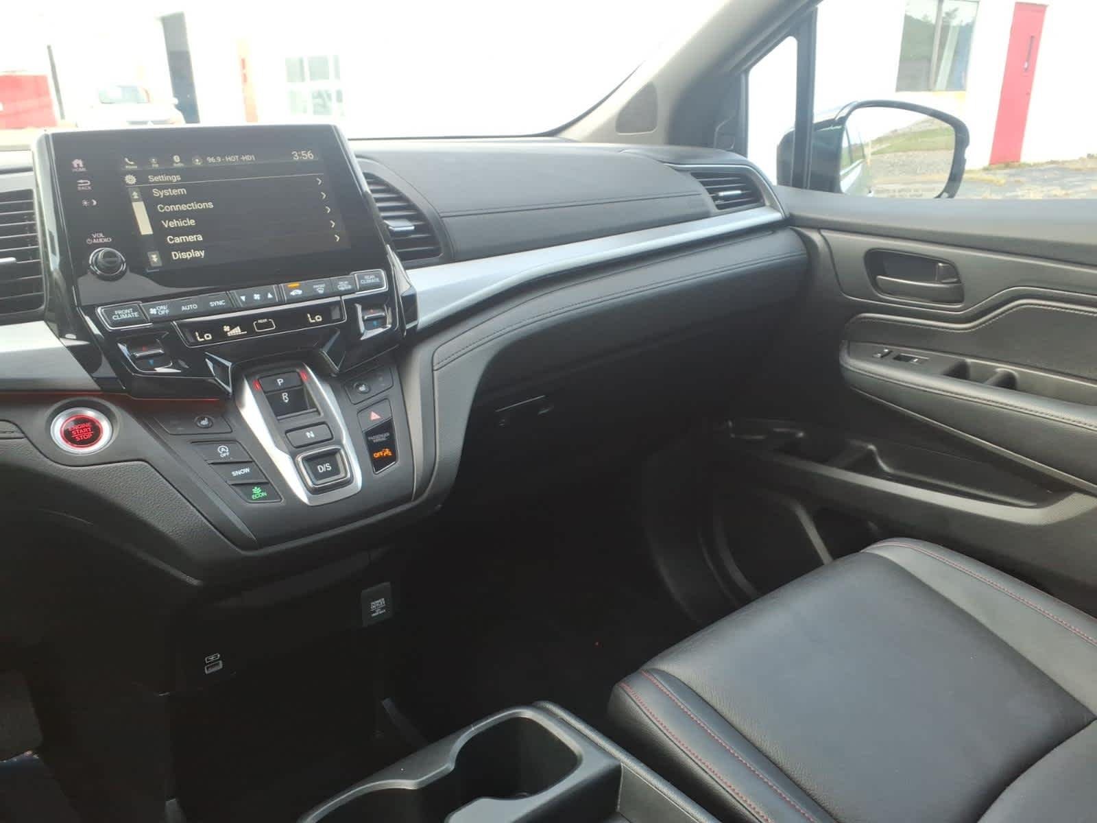 2024 Honda Odyssey SPORT - Photo 14